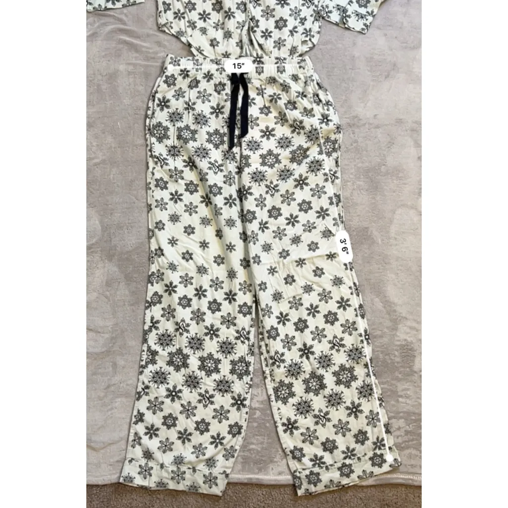 Women's Victoria's Secret Pajamas M Light Green Black Snowflake - Image 8
