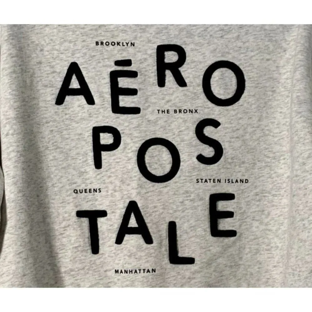 AEROPOSTALE New York Cities Grey Cropped Crew Neck Sweatshirt, Size M - Image 2