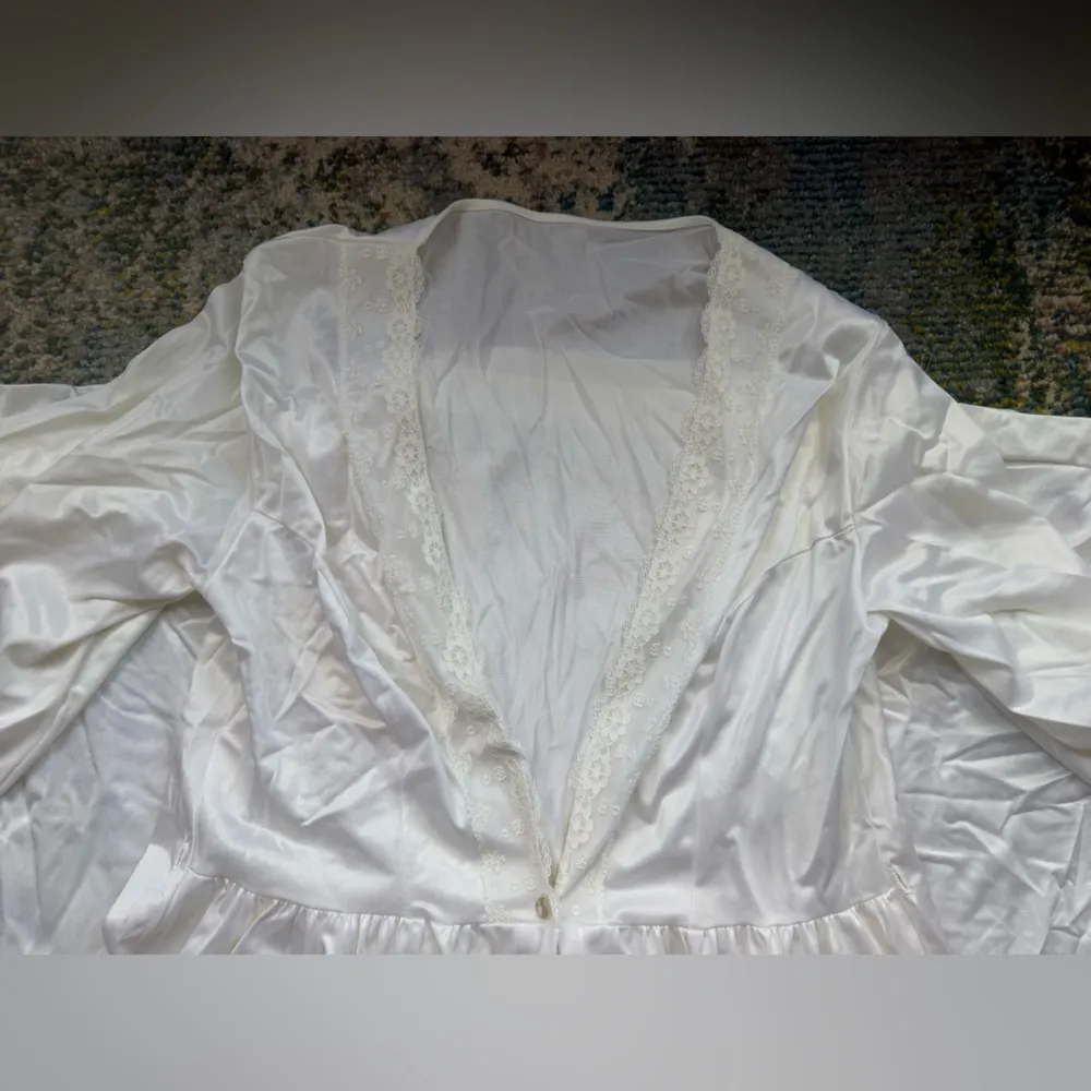 Vintage 70/80s Pinehurt Lingerie bridal maxi lace peignoir robe set, size medium White - Image 13