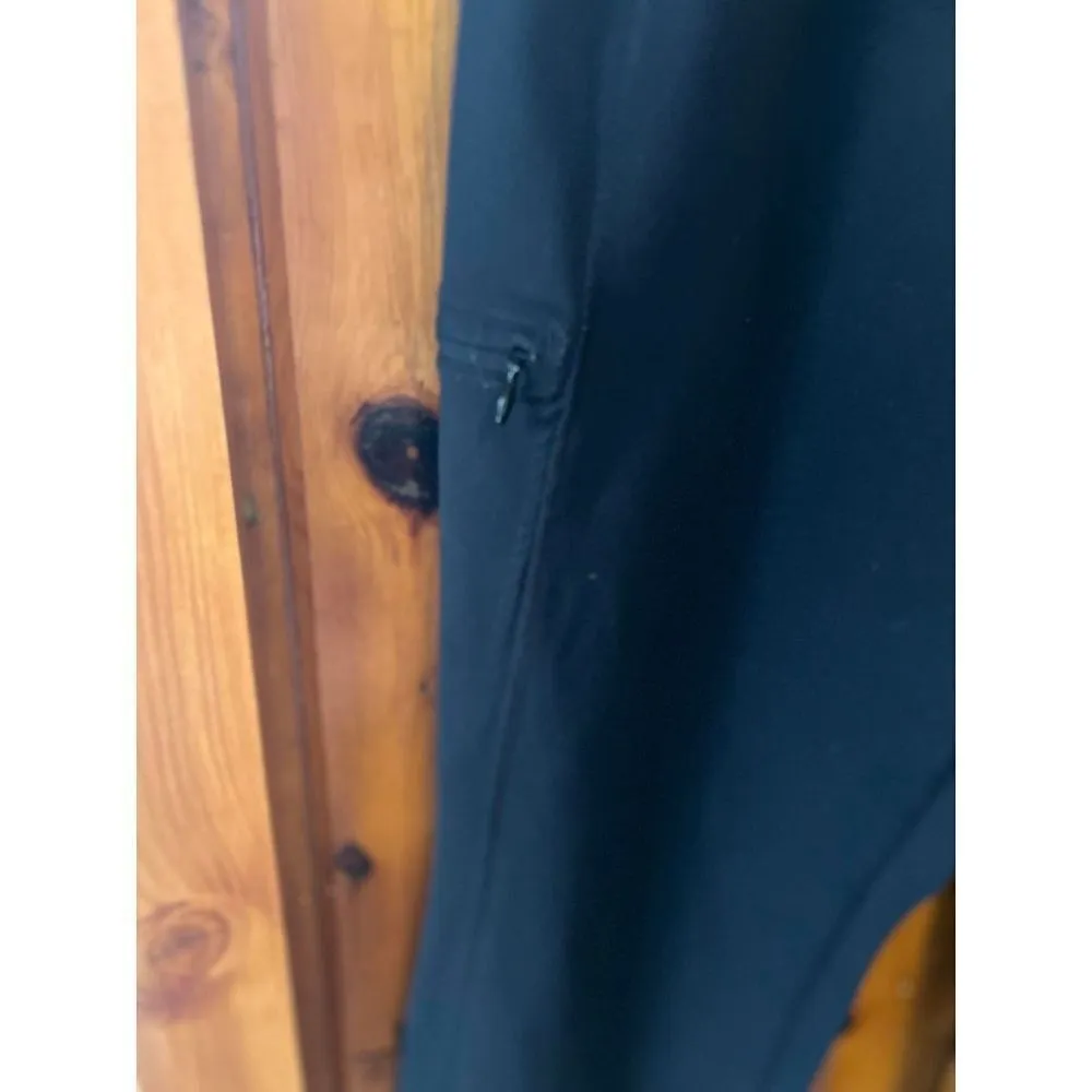 Duluth Trading Woman Black Nylon Spandex Athletic lounge‎ pants M x33 Size M - Image 3