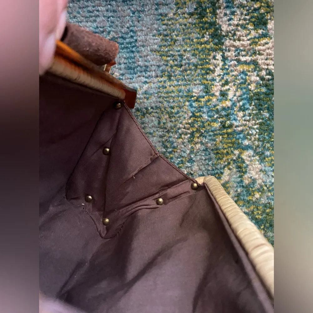 Vintage Shoe World woven lucite top handle basket purse Tan - Image 16