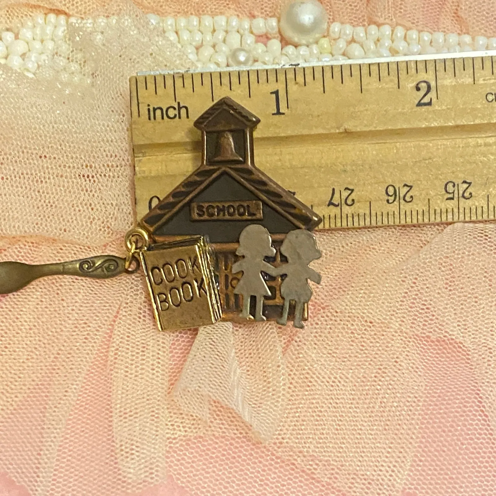 Vintage Schoolhouse Pin Brooch Charm Cookbook Teacher Student Novelty Gift Gold - Image 4