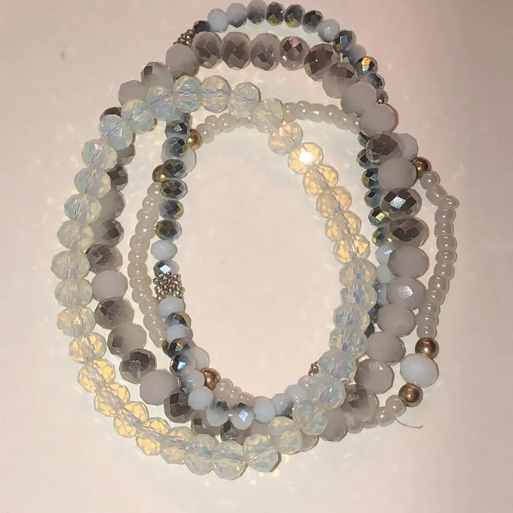 Elegant Multi - Image 2