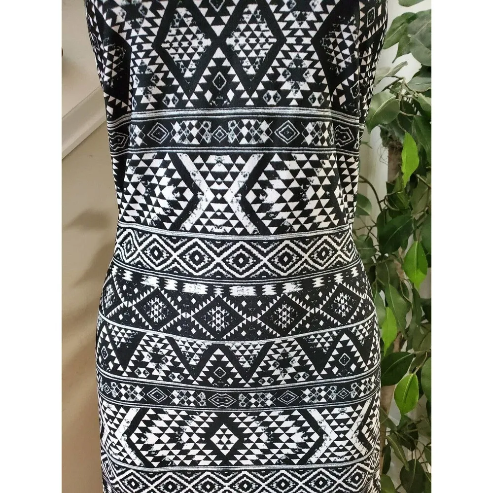 Karin Stevens Women's Black & White Scoop Neck Sleeveless Long Maxi Dress Medium - Image 3