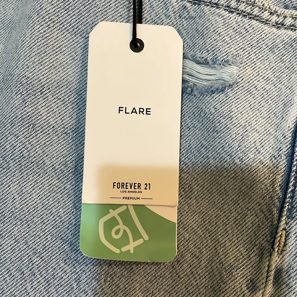 Womens New Forever 21 High Rise Slim Fit Flare Leg Jeans - Image 2