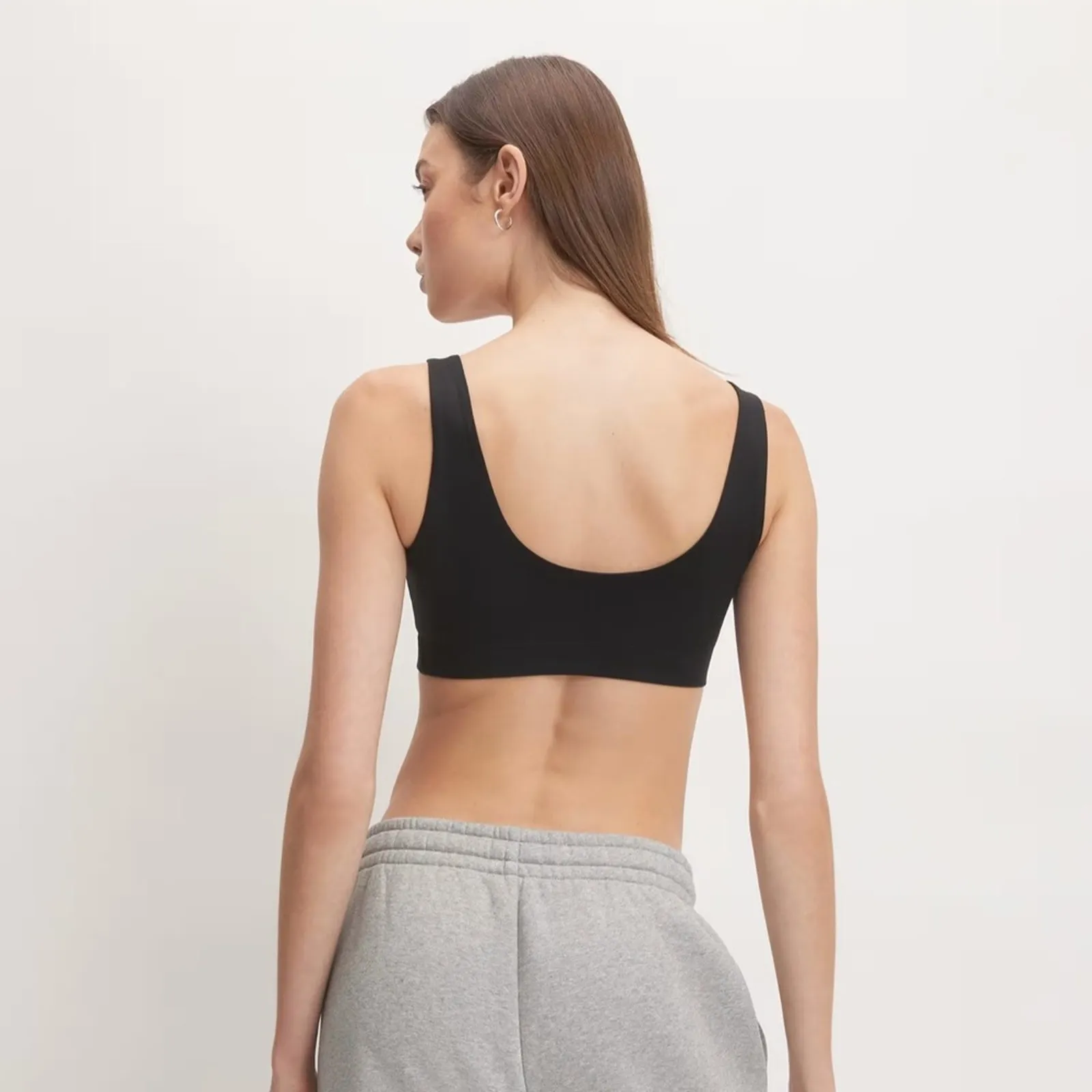 Everlane The Perform Bra Black - Image 2