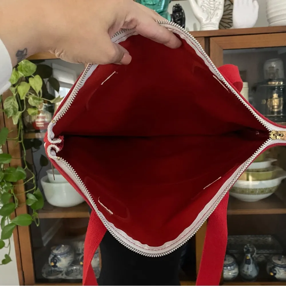 Vintage 60’s Lady’s Pride Red Canvas Tote Bag - Image 5