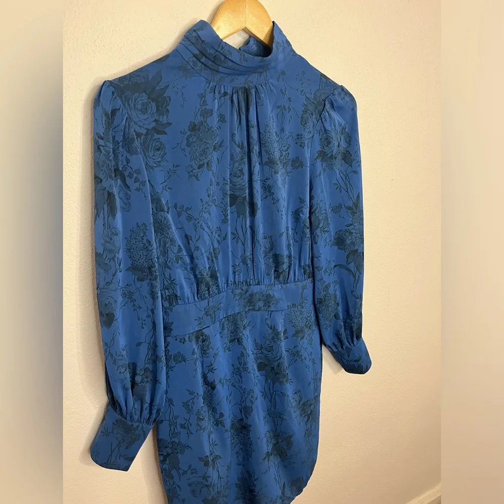 G.P.D. Mirabel Blue Floral Long Sleeve Mini Dress Mock Neck Open Back Size 2 - Image 4