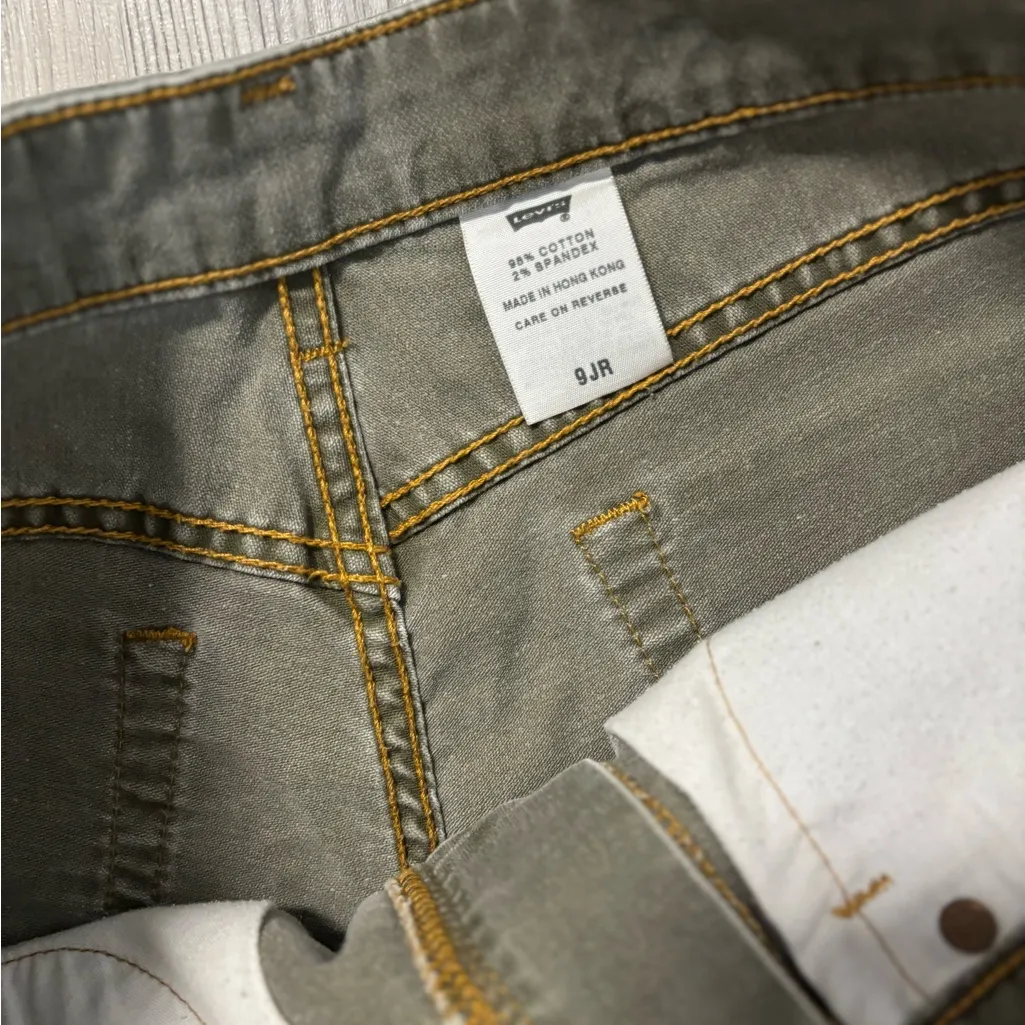 Levi's Olive Women's Jean Shorts - Image 3