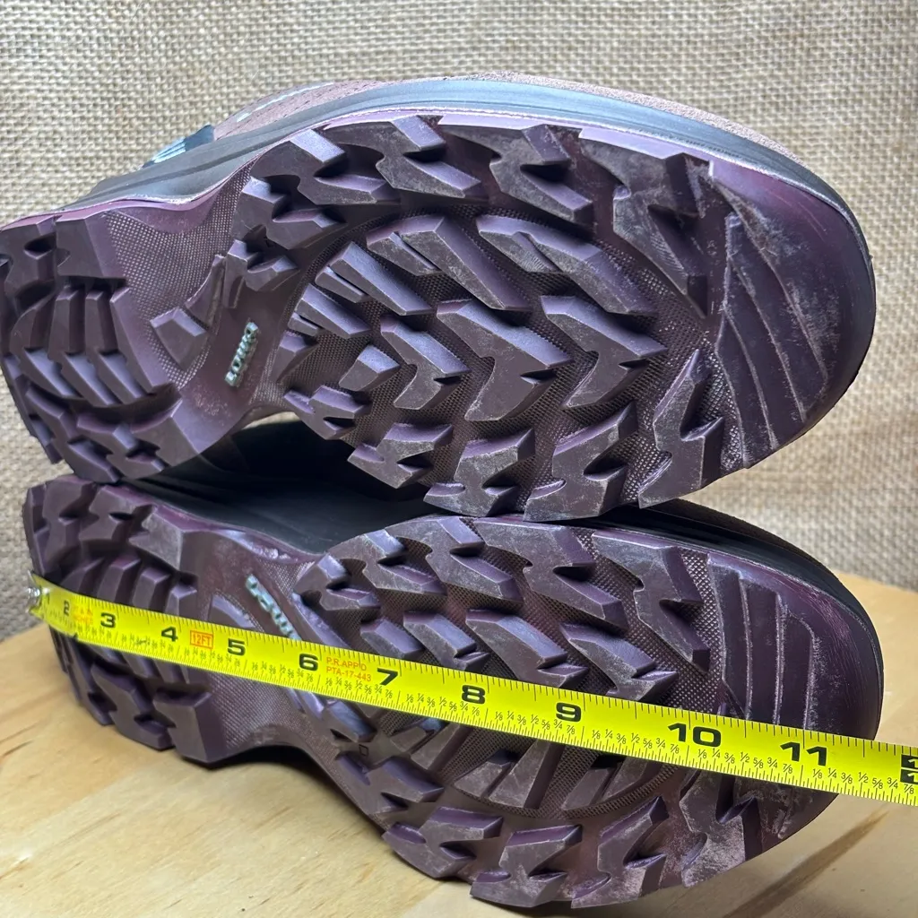 🤎💜Lowa Women's Tiago LO WS Hiking Purple inside and Brown size 7.5 🥾 - Image 8