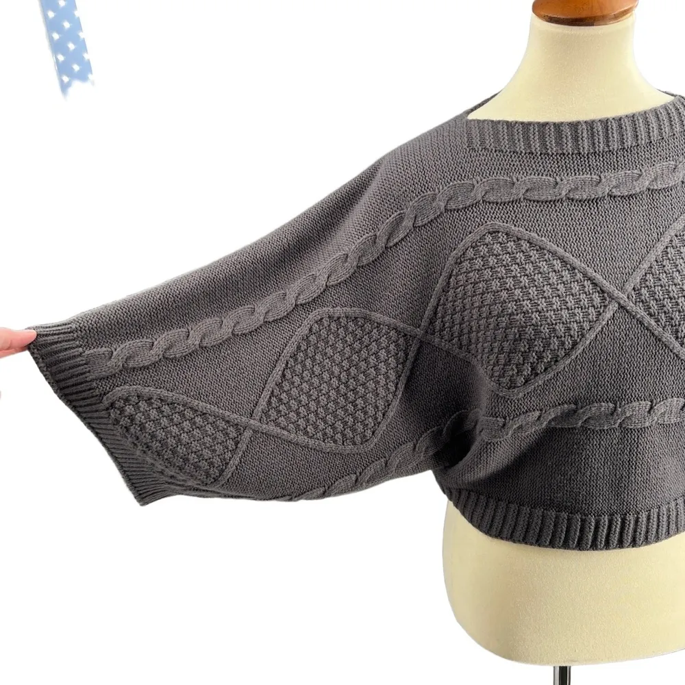 Venus Sweater Gray Cable Knit Cropped Dolman Sleeve Textured Minimalist Small - Image 2