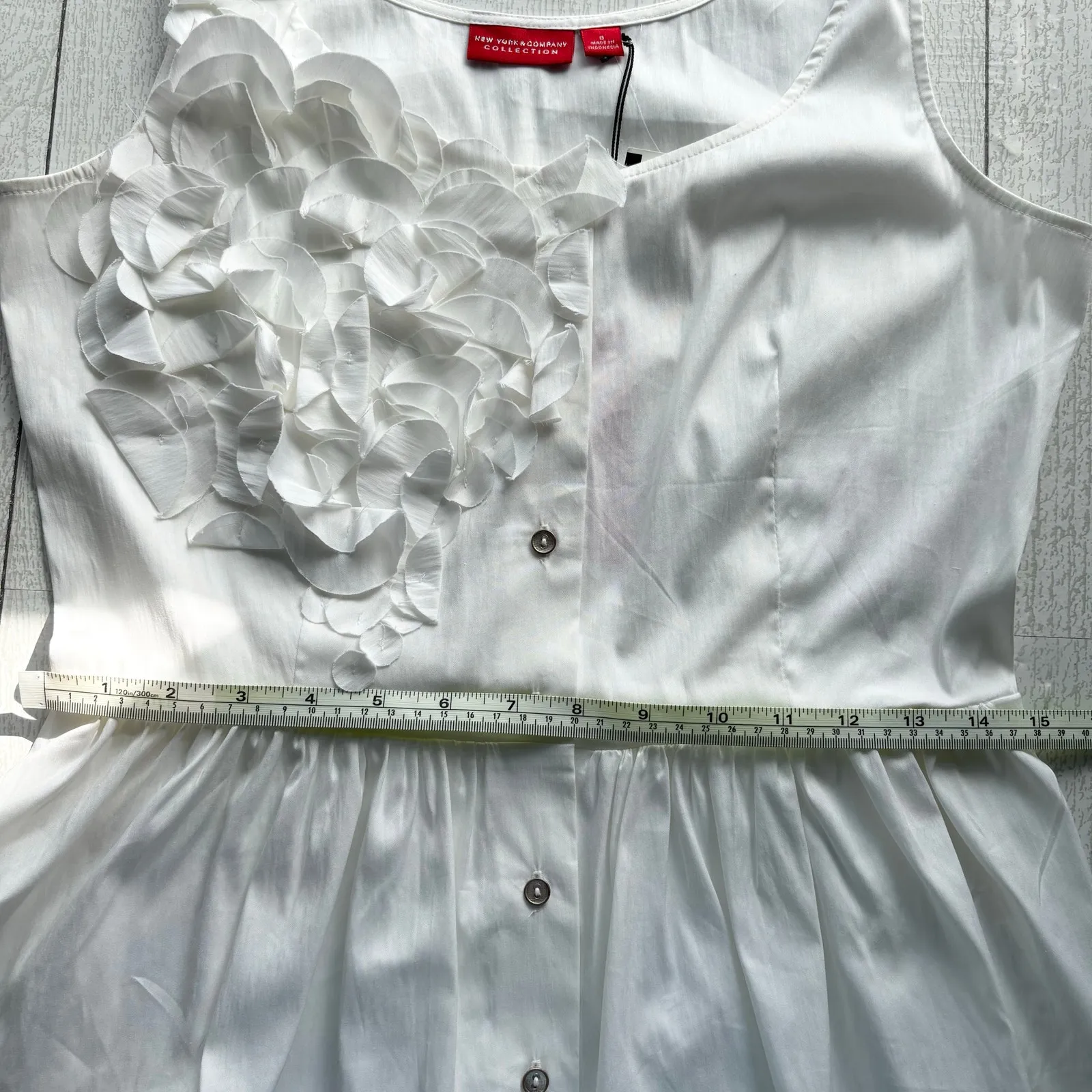 New York & Company White Sleeveless Floral Applique Blouse Size 8 NWT - Image 9