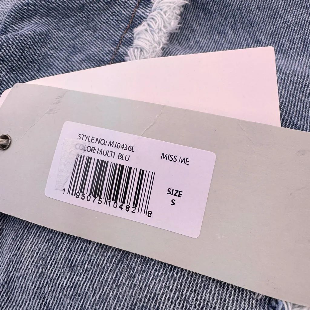 Miss Me  Distressed Plaid Denim American Flag Patchwork Cropped Jacket NWT Size S - Image 10