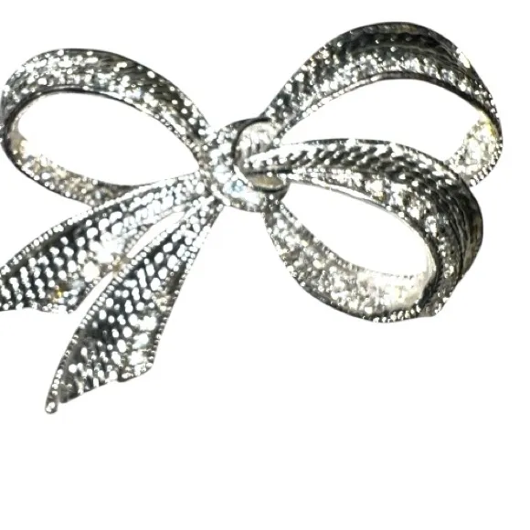 Signed vintage Roman silver tones beautiful Elegant Silver Bow Brooch - Image 3