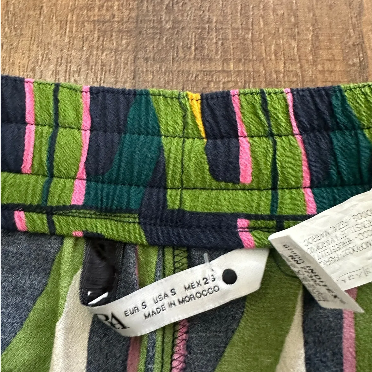 Zara Abstract Geometric Print Wide Leg Pants Green Yellow Pink Size Small - Image 3