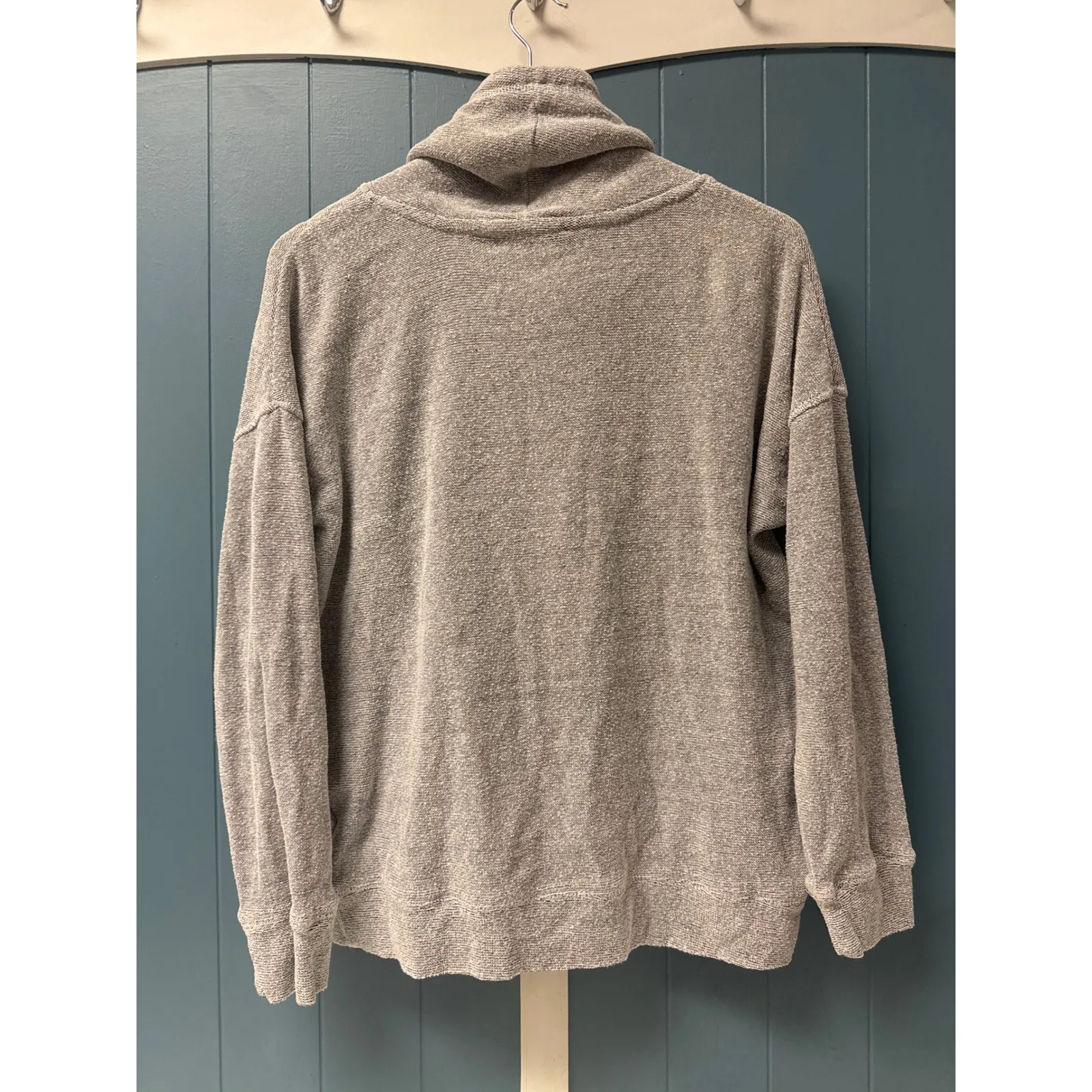 Vegas Golden Knights NHL Ladies Small Pullover Sweatshirt Gray Hooded - Image 4