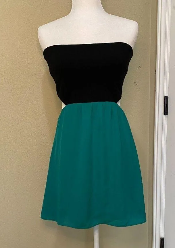 Like Mynded Boutique Cut Out Strapless Two Tone Chiffon Dress - Image 10