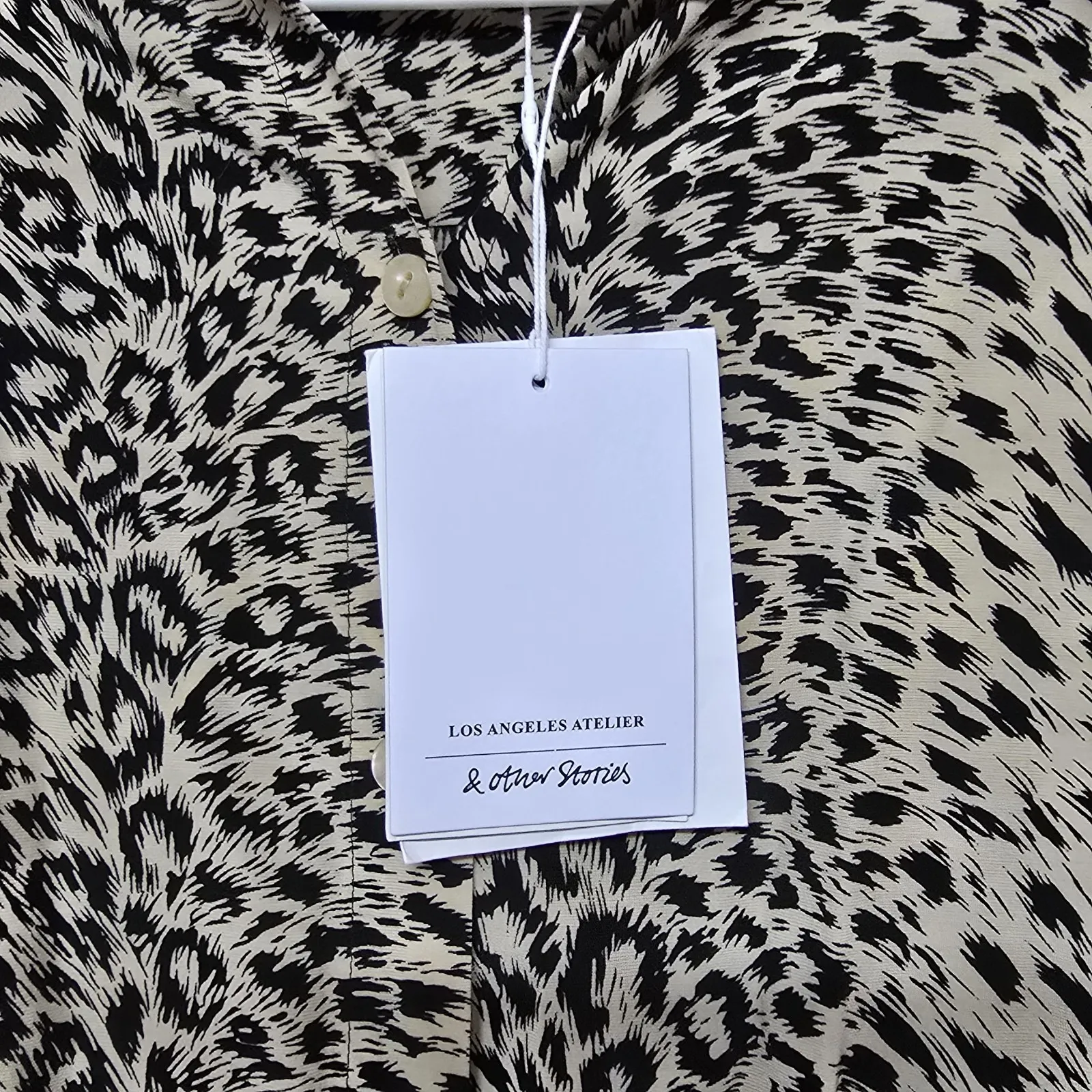 & Other Stories Size 0 Animal Print Button Up Lightweight Shirt‎ Leopard Anthro - Image 3