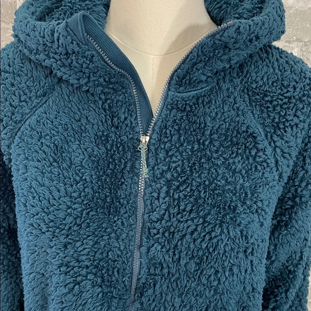 Eddie Bauer Teal Sherpa 1/4 Zip Pullover - Image 2