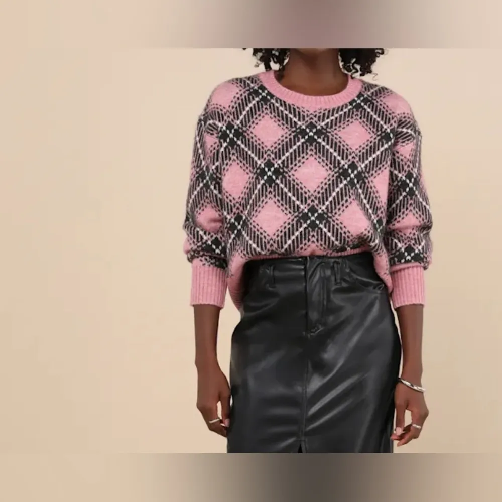 Steve Madden Becka Pink and Black Pullover Sweater Size M - Image 2