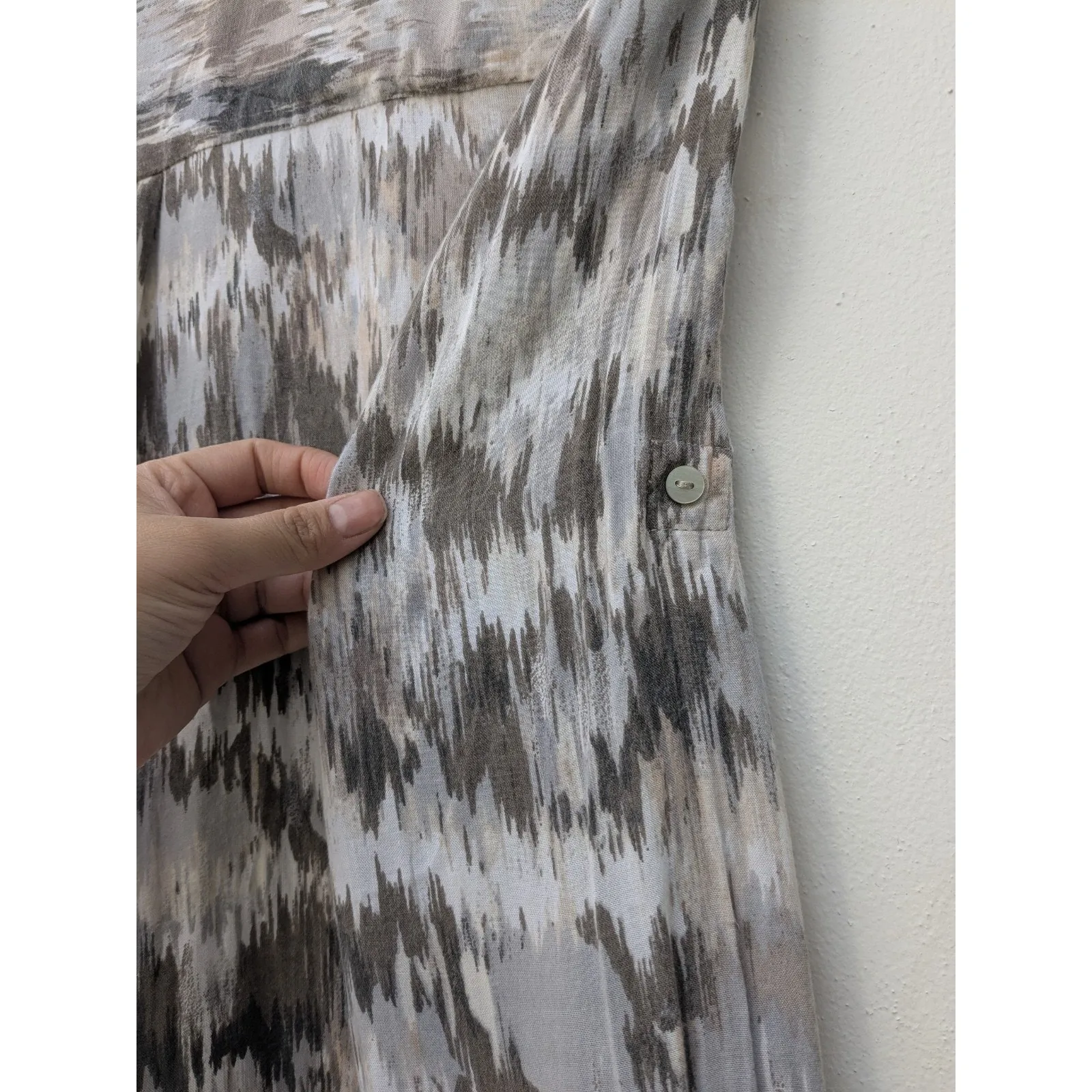 Intro Women's Top Tunic Roll Tab Sleeve Button Front Gray Size Medium - Image 6