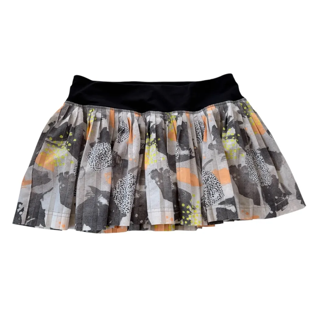 Lululemon Pleat To Street Skirt II Mini Art Pop White Multi Black Size 6 - Image 6