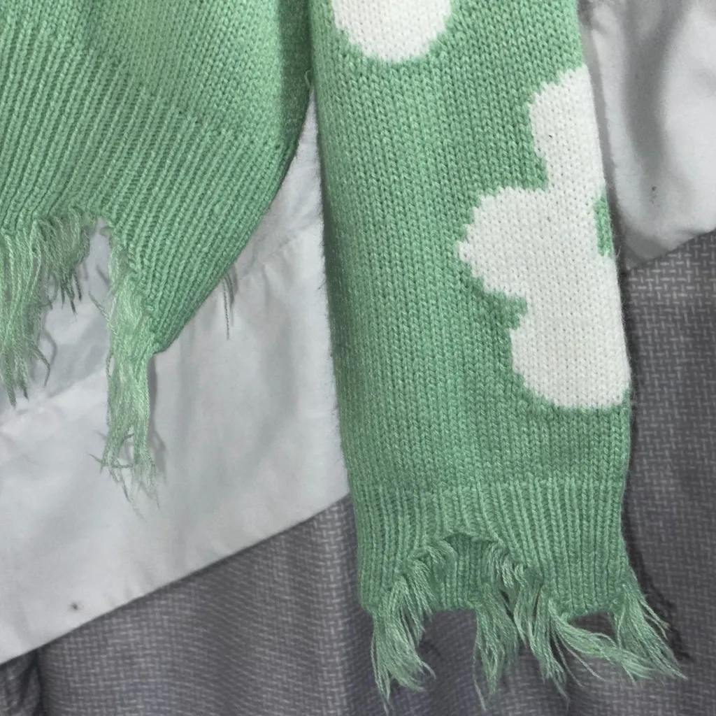 Just Polly Green Floral V - Image 6