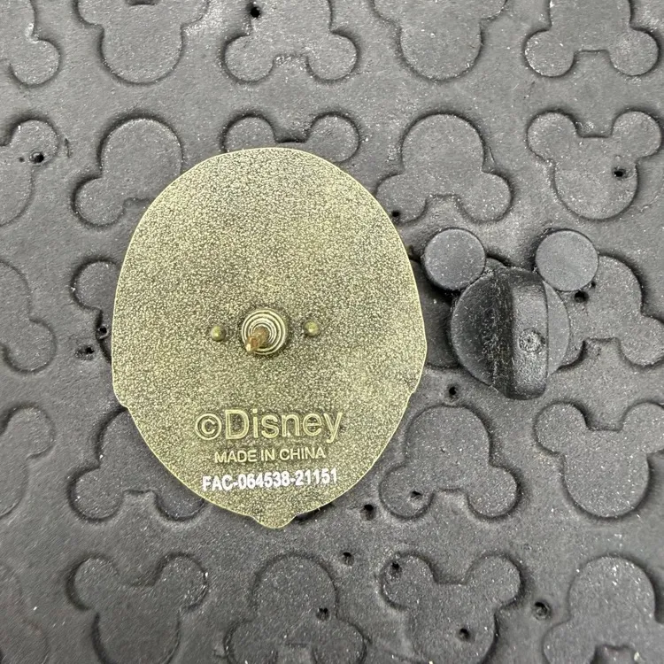 Disney Loungefly villains blind box 2020 evil queen in mirror  trading pin - Image 2