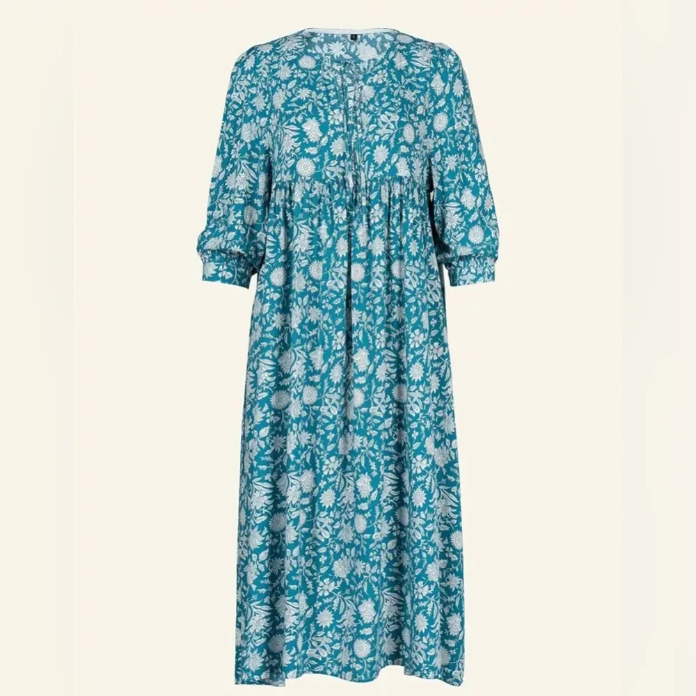 Stunning flowing Print V Neck Loose Dress Size XL - Image 3