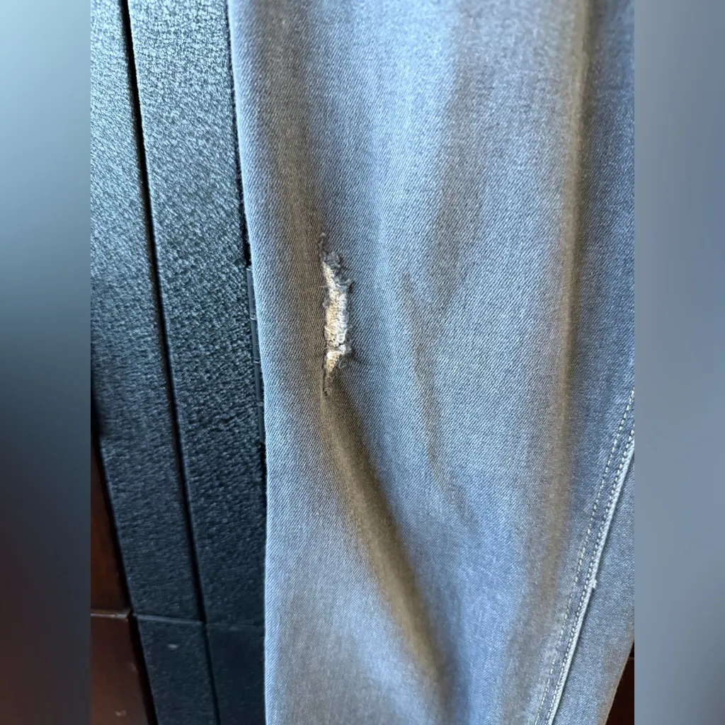 McGuire Denim Women's Light Gray Skinny Jeans! Size 28! Perfectly distressed! - Image 6