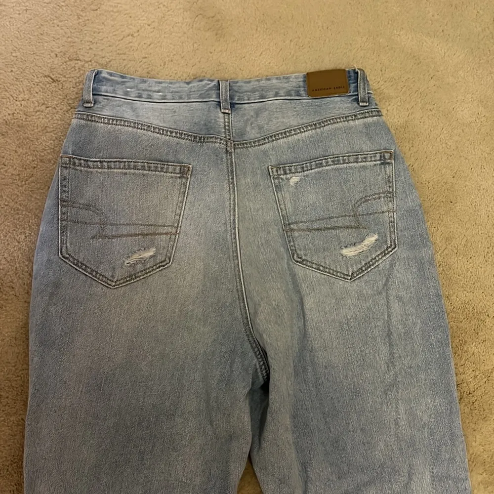 American Eagle curvy mom jeans - Image 7