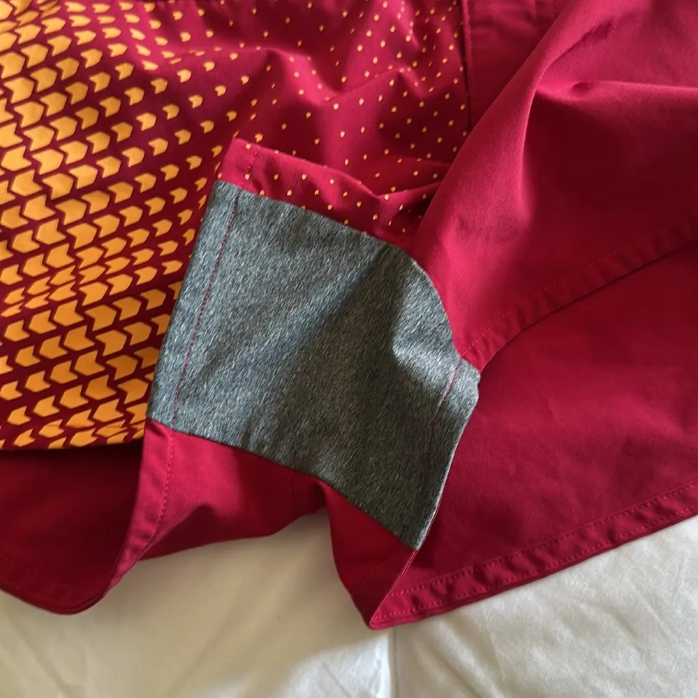 REEBOK CrossFit shorts sz M - Image 4