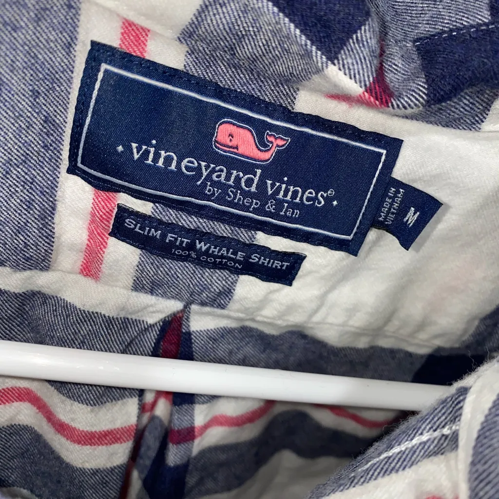 Vineyard Vines Slim Fit Whale Shirt Medium - Image 3