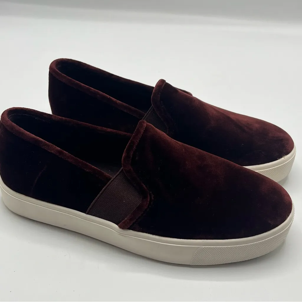 Vince Blair Velvet Slip On Shoes Size 5 Burgundy Oxblood - Image 5