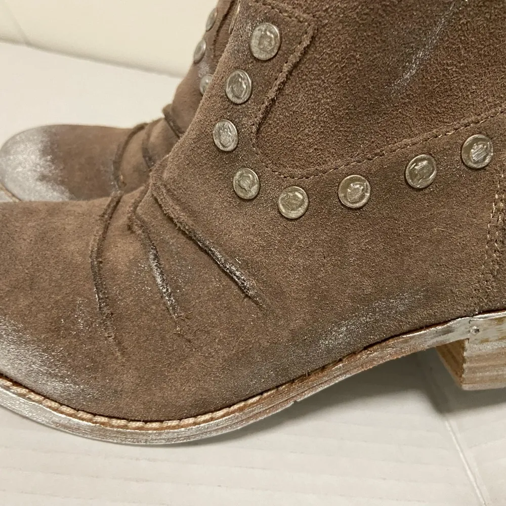 Mia booties Marrshal Gold Silver Stars Taupe Suede  size 7‎ Western - Image 8