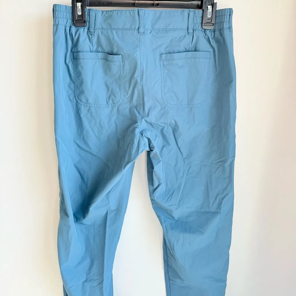 NWOT Kirkland Crop Pants Size 6 - Image 3