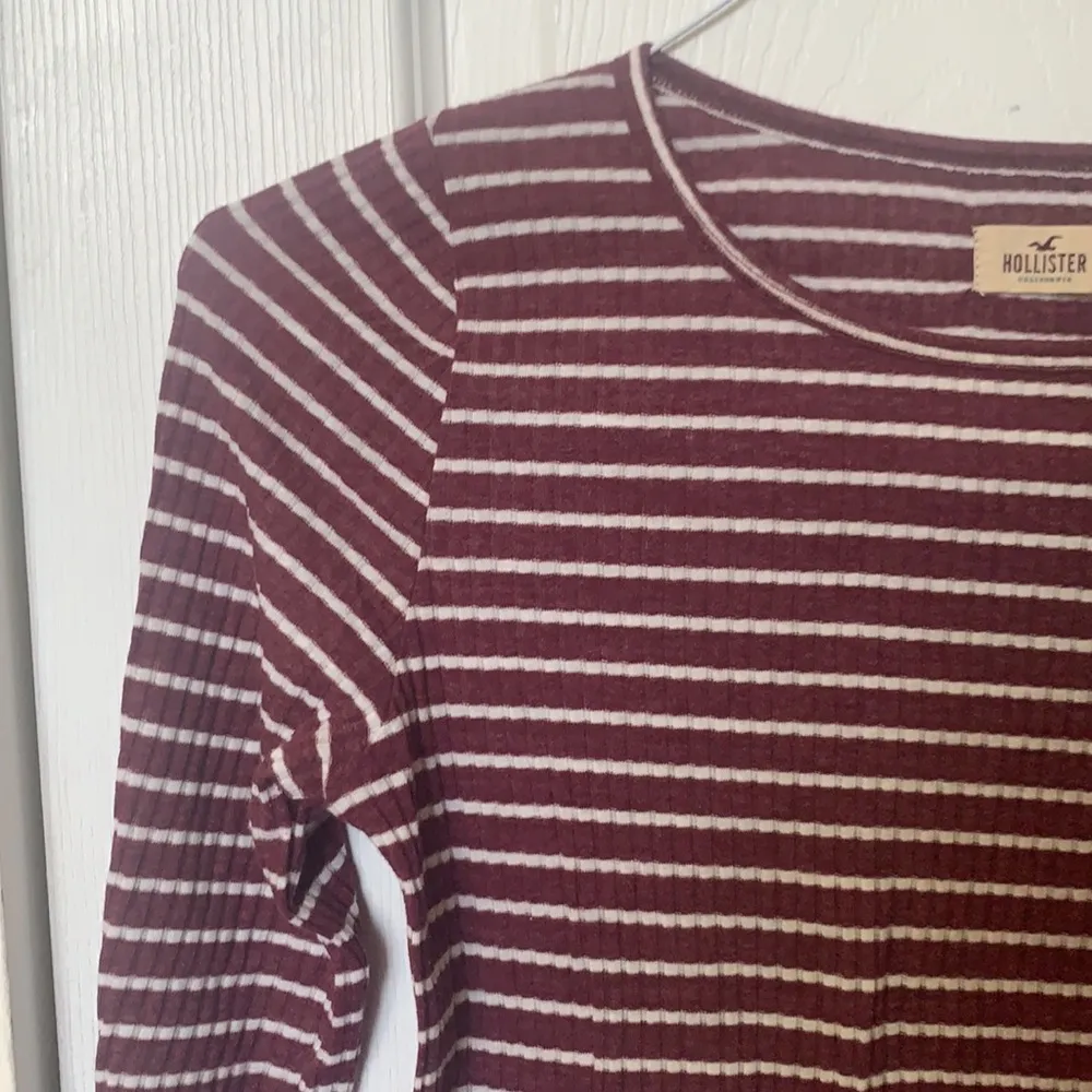 Hollister | Long Sleeve Ribbed Crop Top S - Image 4