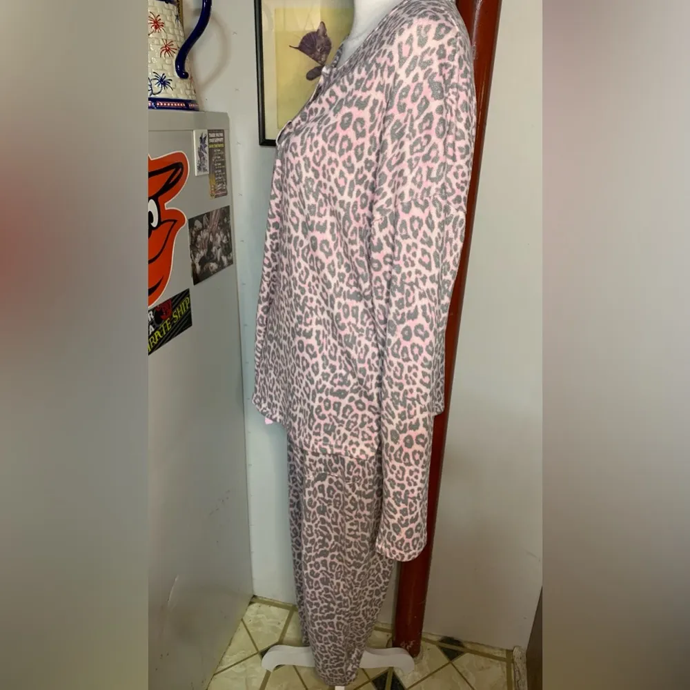 Just Be Pink Animal Print Lounge Set - Image 9