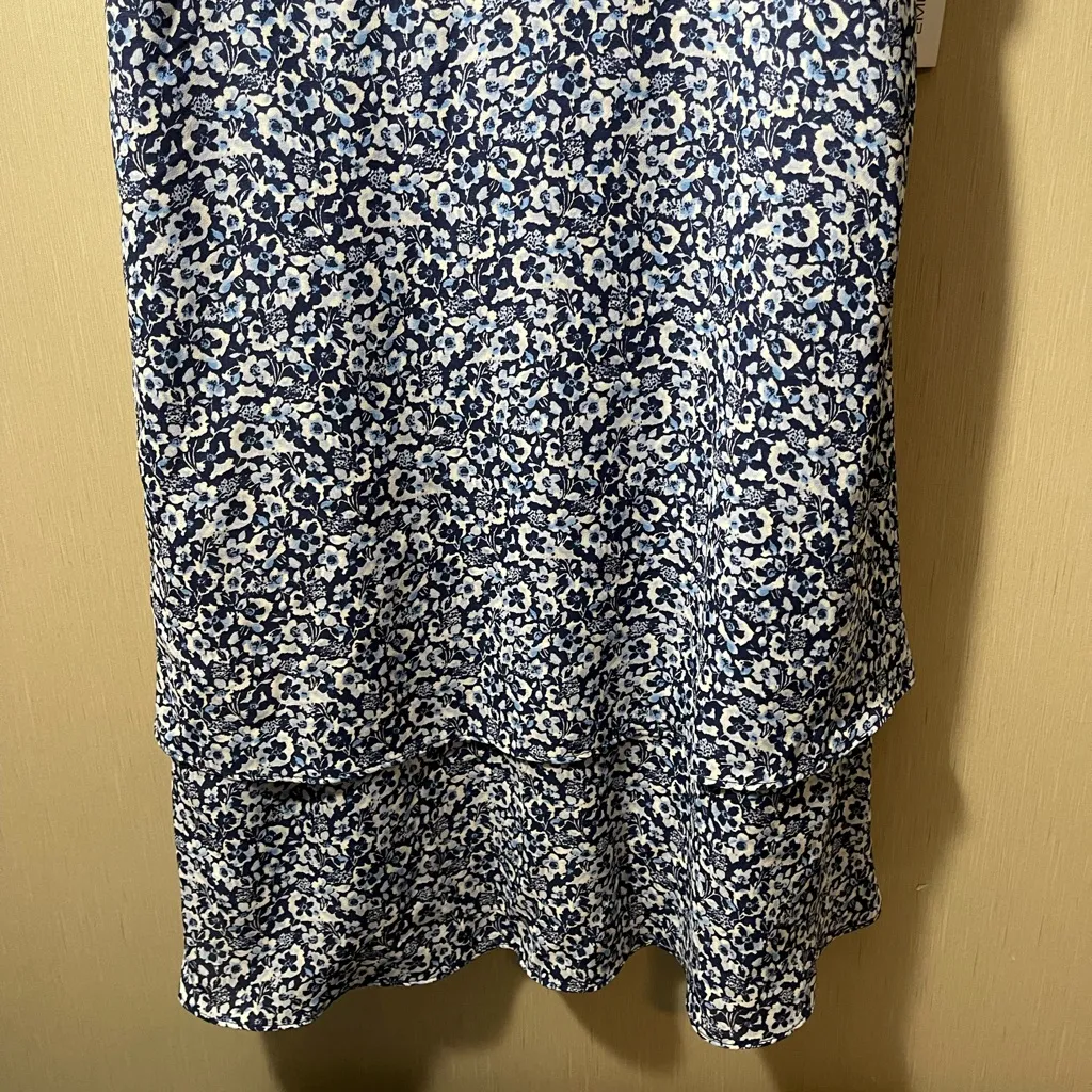 Emma & Michelle NWT large ruffle sleeve tank Blue ruffle Floral Sleeveless Dress - Image 3