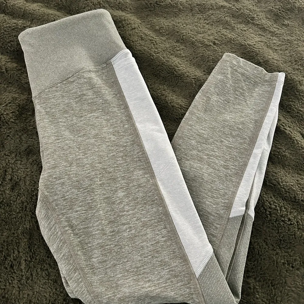 Pink Cozy leggings grey and white S - Image 4