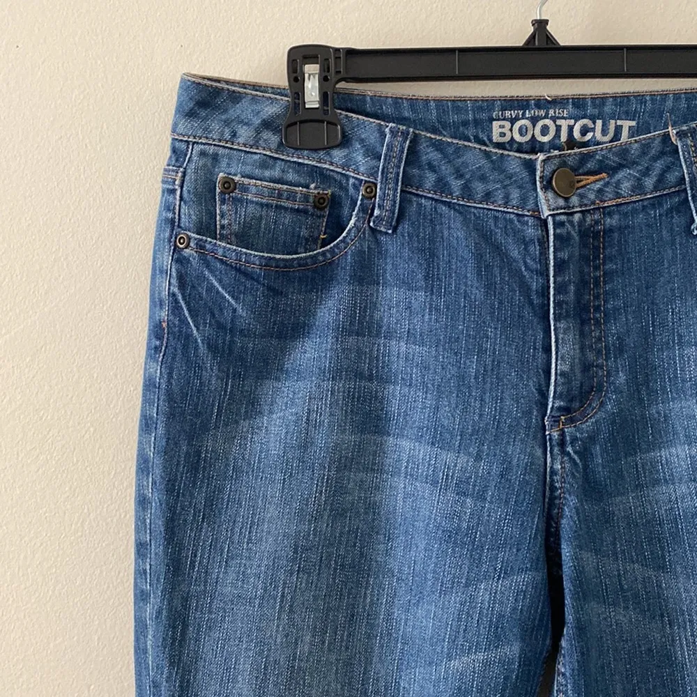 New York & Company Curvy Low Rise Bootcut Jeans Size 10 Tall - Image 4