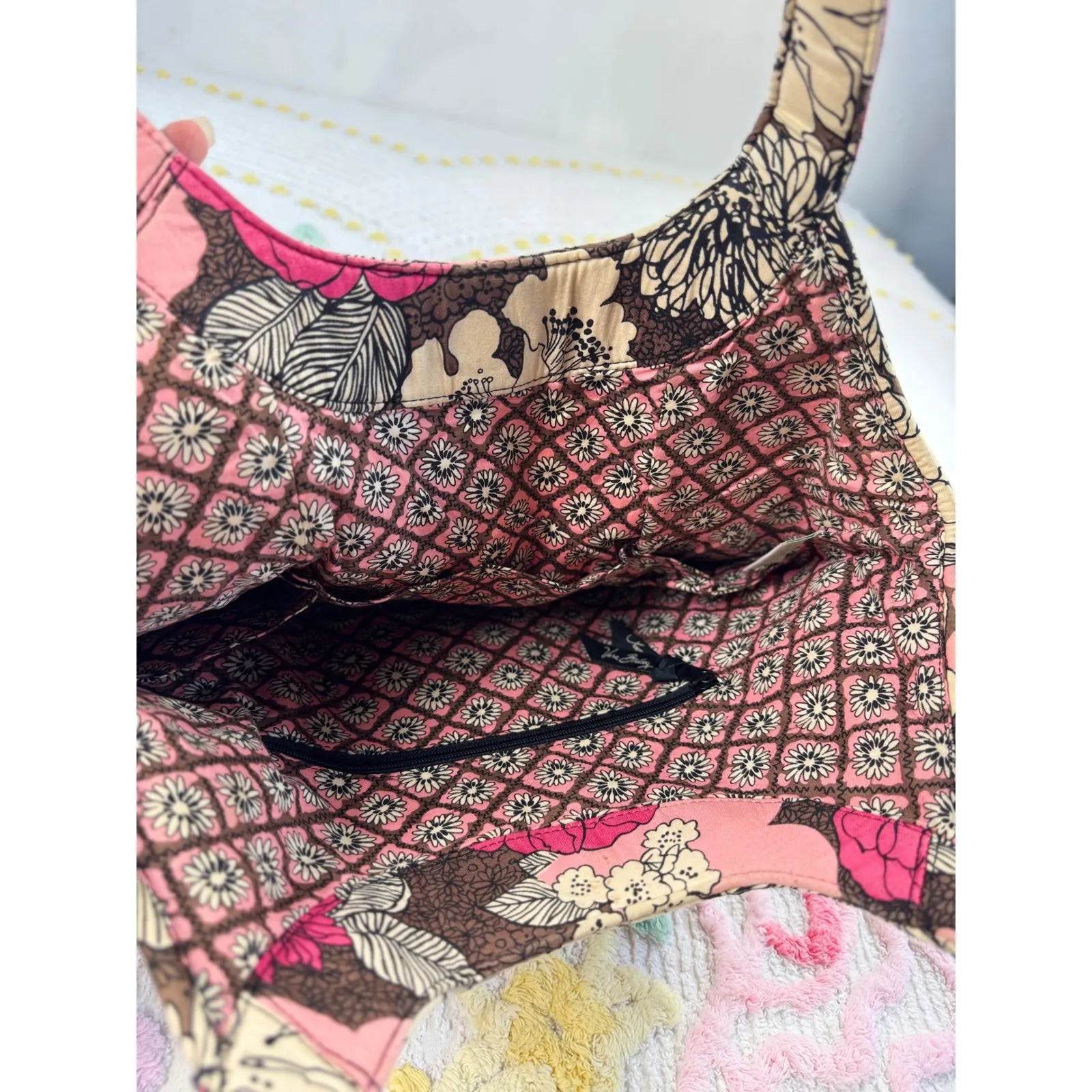 Vera Bradley Quilted Floral Shoulder‎ Bag Pink Brown White Tote Purse - Image 9