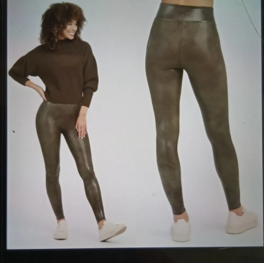 faux leather croc print leggings olive green women's size Medium - Image 5