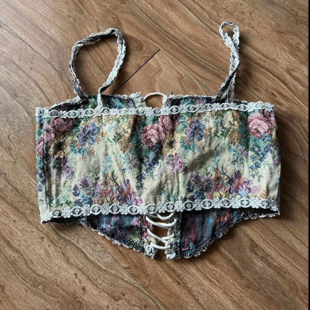 Floral Lace - Image 2