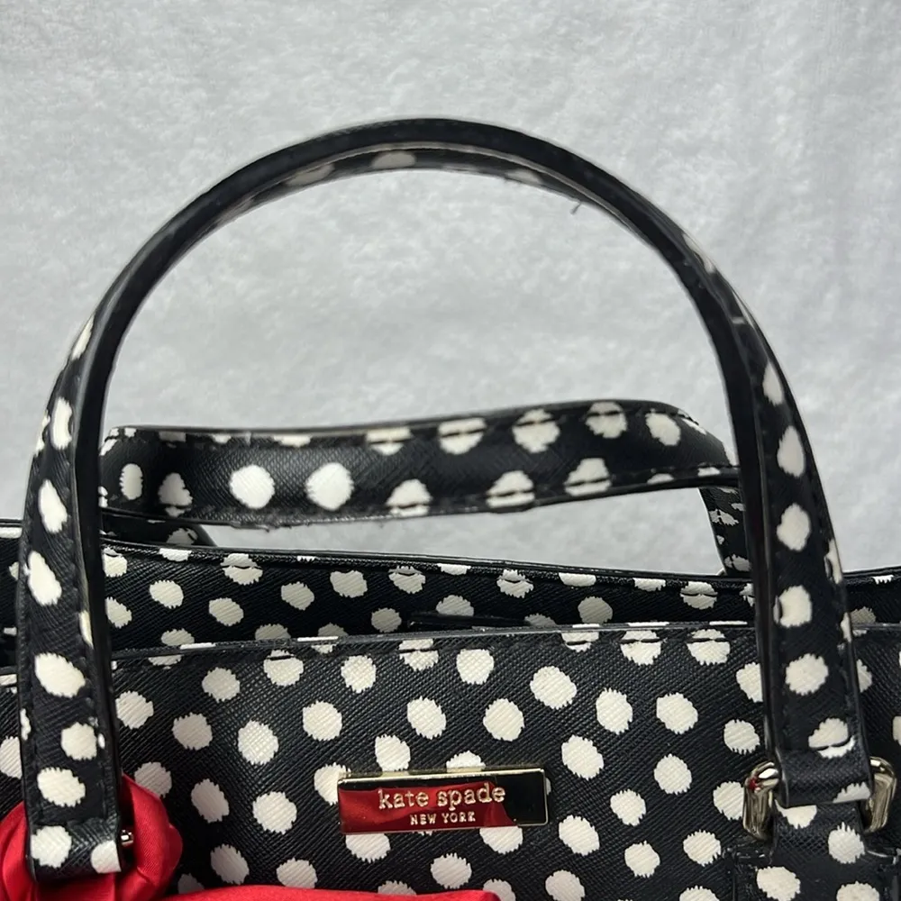 Kate Spade, polkadot handbag / Crossbody. EUC - Image 4