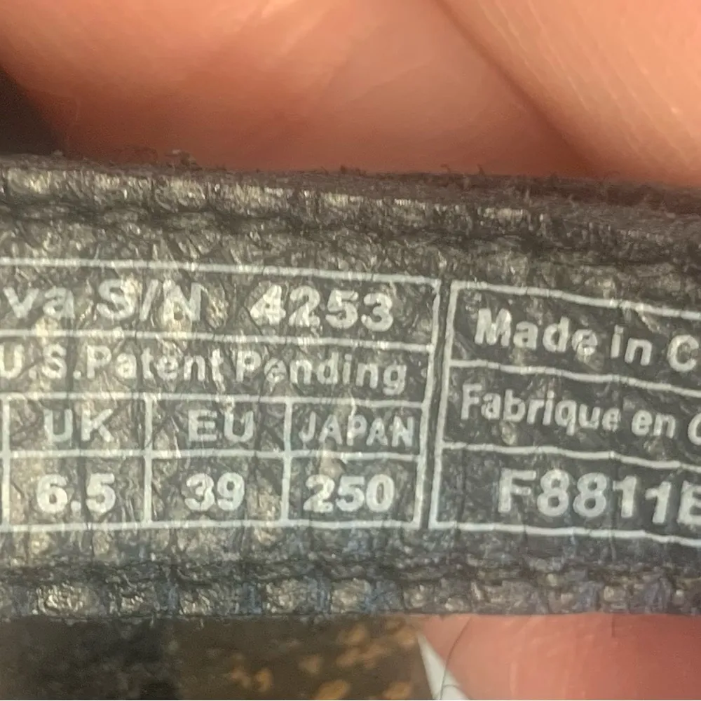 Teva Ysidro Black Leather Wedge Slingback Size 8 Sandal.          2008 - Image 7