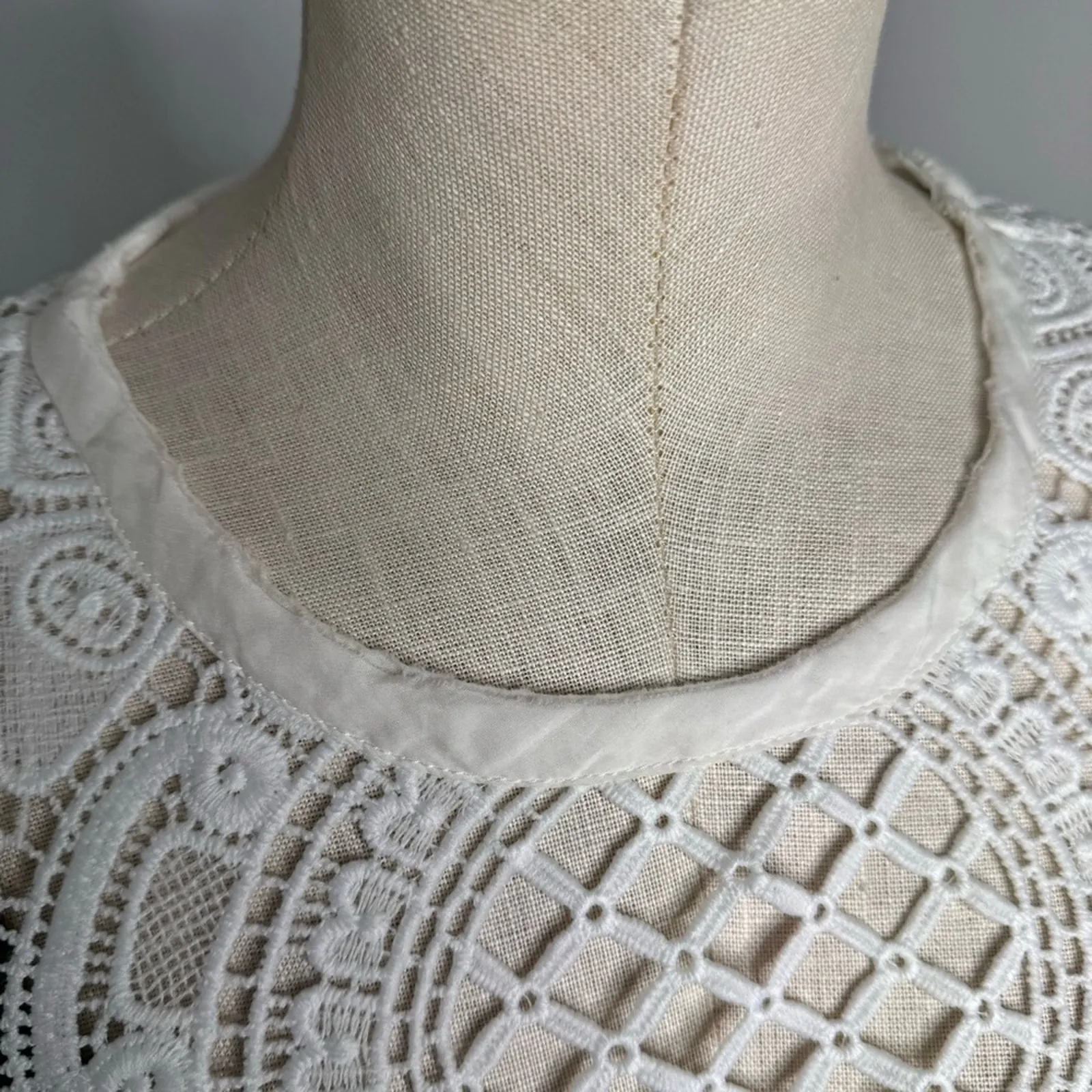 Sundance Shadow Dance Crochet‎ Lace Top White Size Small - Image 4