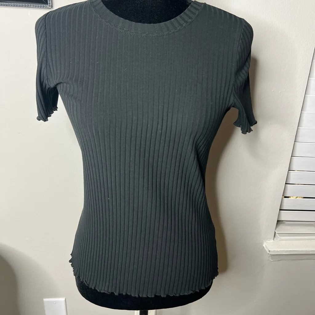 Goldie  wide rib tee black small $94 - Image 4