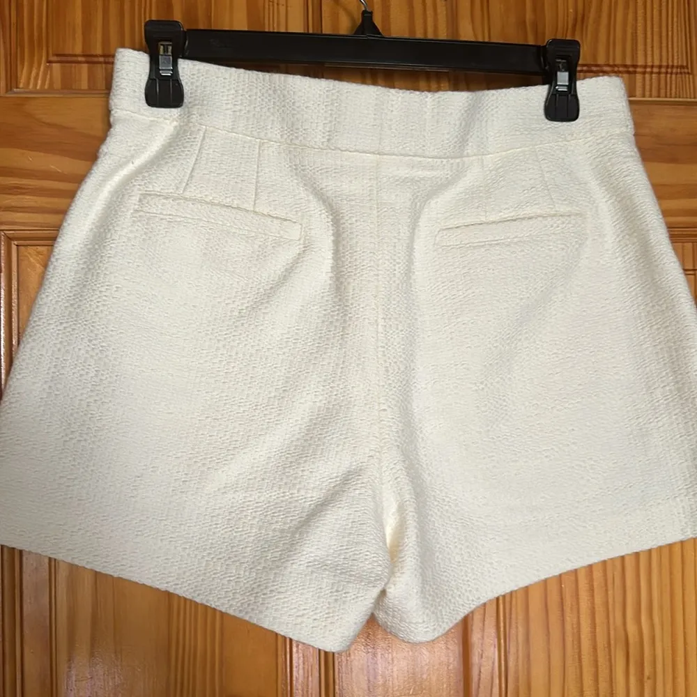 FRAME Pintuck Tweed Shorts size 4 - Image 7