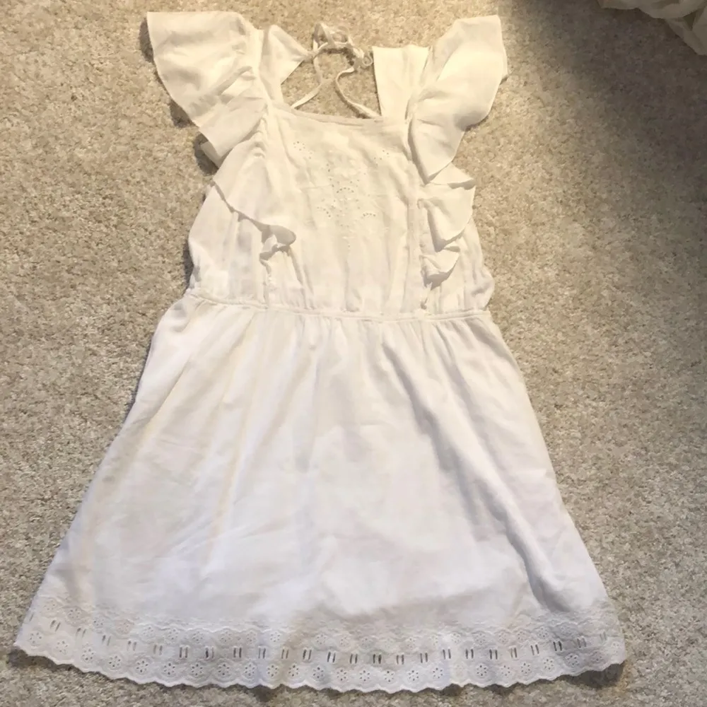 New  waist-defined flutter-sleeve tie-back mini dress, size xl - Image 2